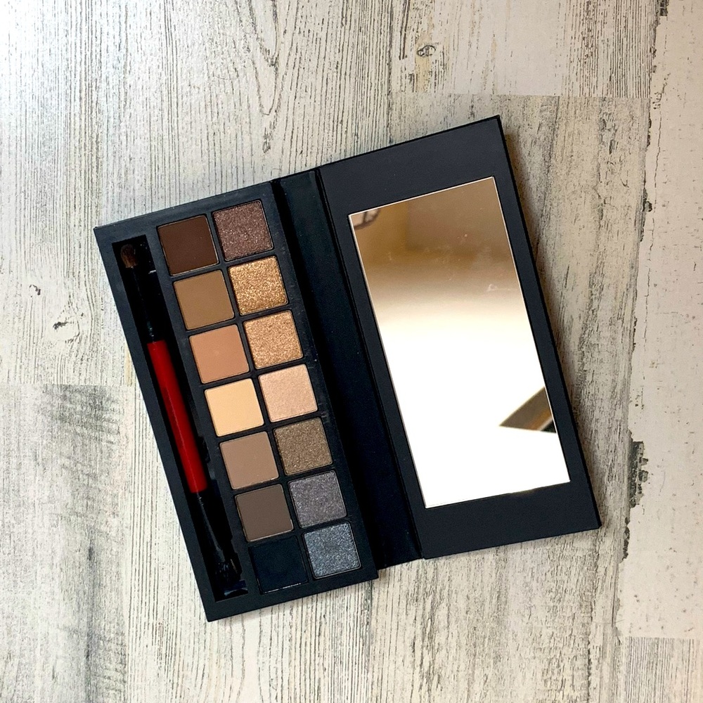 COPY - A bomb smash box Full Exposure Pallet